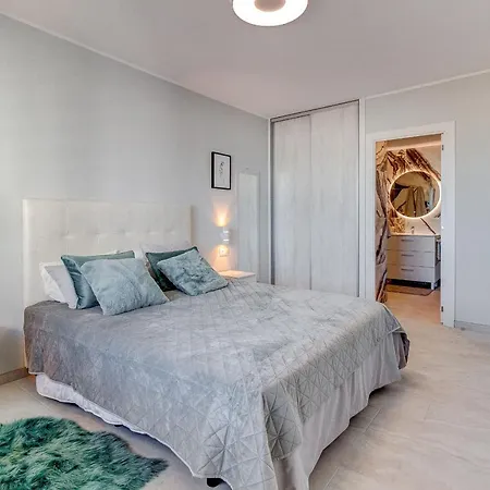 Apartment Paradise View Family By Altamarhomes *
