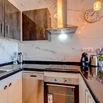 Paradise View Family By Altamarhomes *