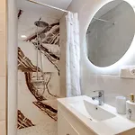 Paradise View Family By Altamarhomes *