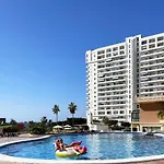 Paradise View Family By Altamarhomes